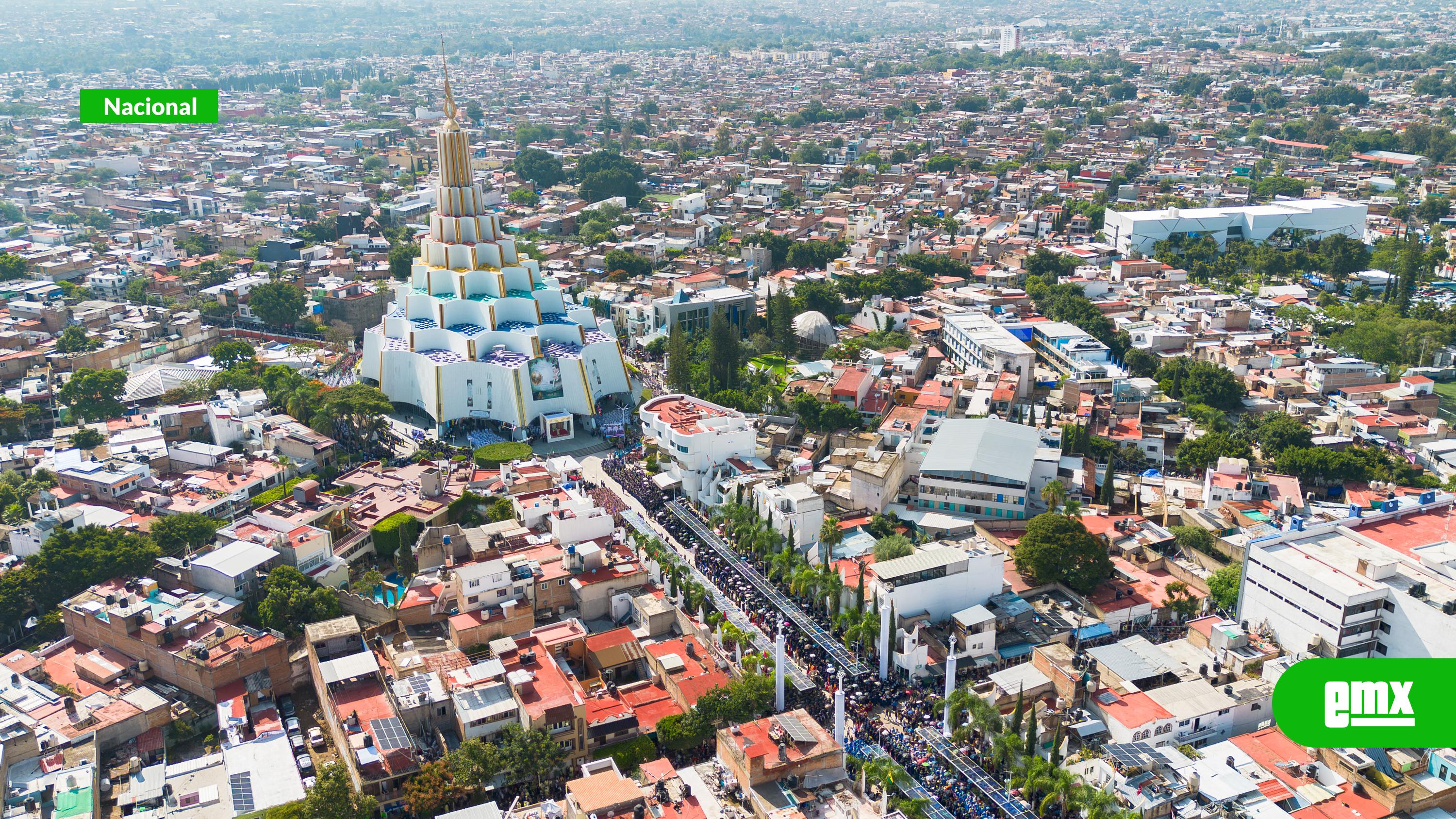 EMX-Un-Abrazo-de-múltiples-culturas:-La-Santa-Cena-y-su-influencia-en-la-sociedad-mexicana