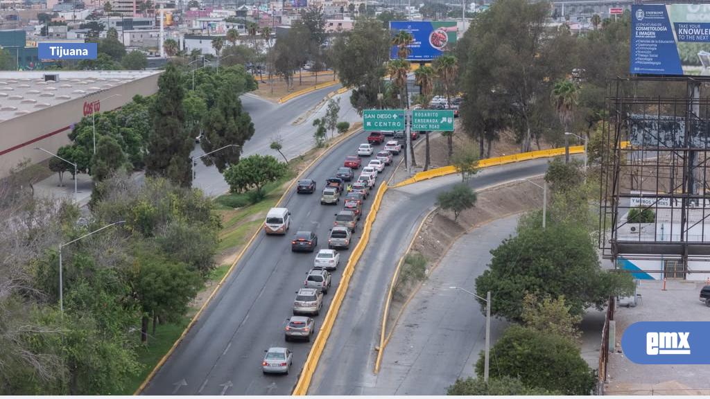EMX-Cruce-vehicular-en-la-garita-de-San-Ysidro