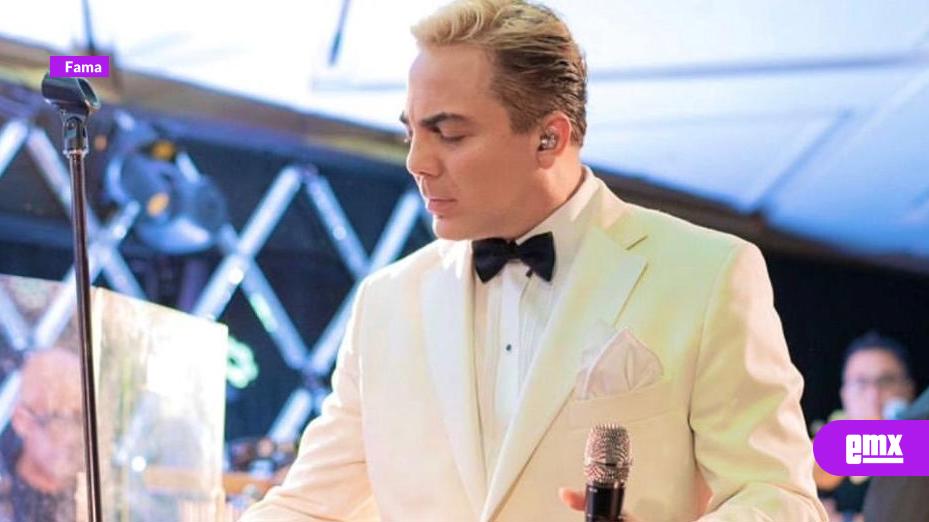 EMX-Cristian Castro se gradúa de la preparatoria a los 51 años: "Había que hacer una carrera"