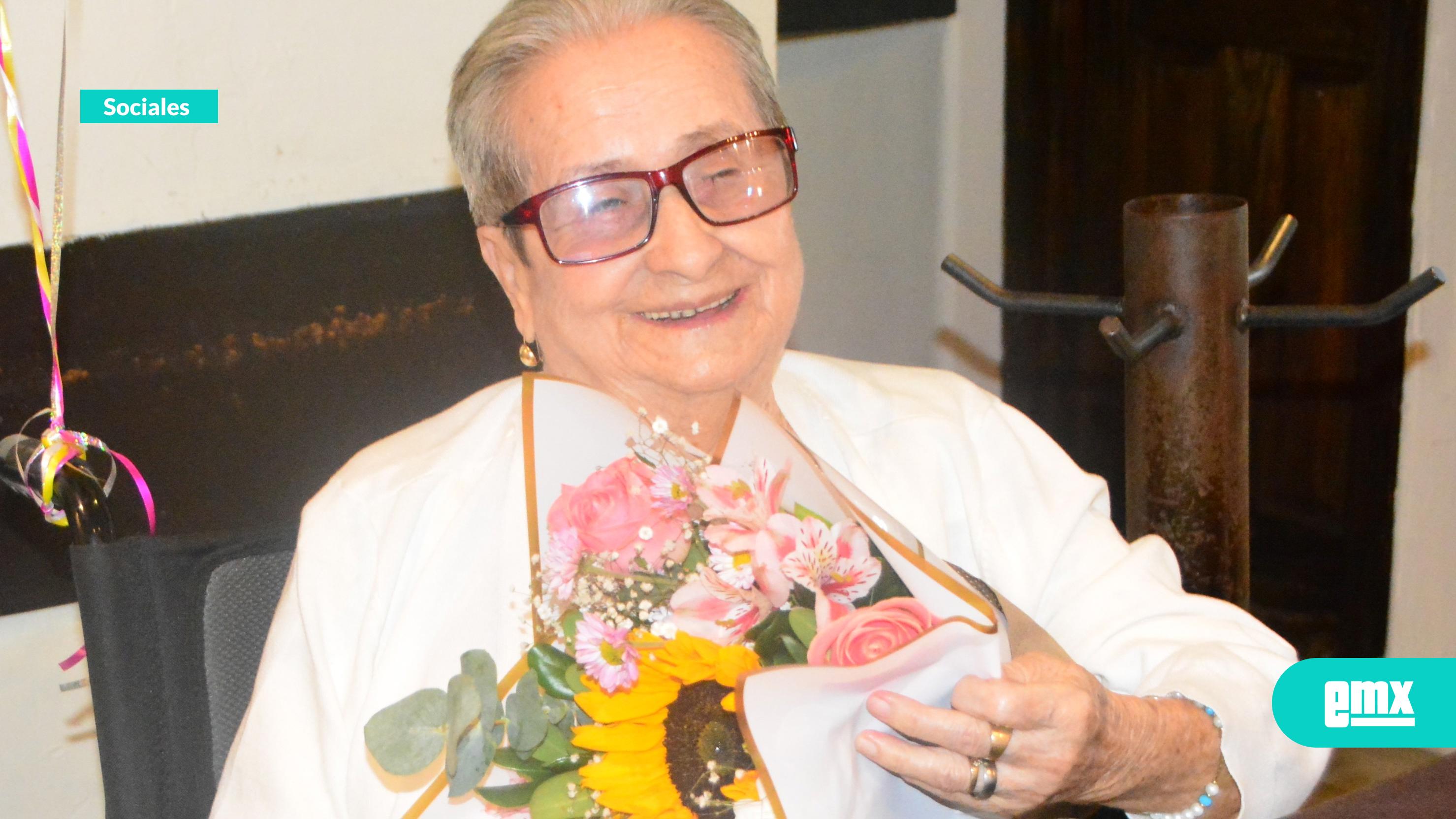 EMX-Josefina-Frías-León-celebró-sus-81-años