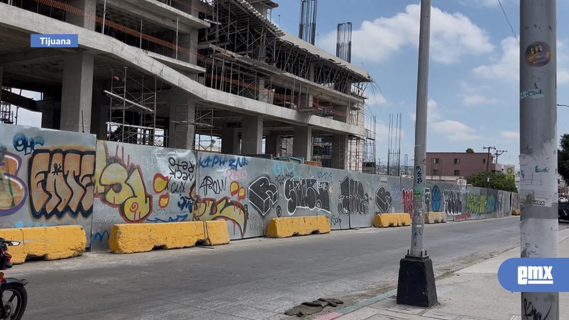 EMX-Se-cumple-1-año-de-socavón-en-la-Calle-10ma-de-Zona-Centro-de-Tijuana