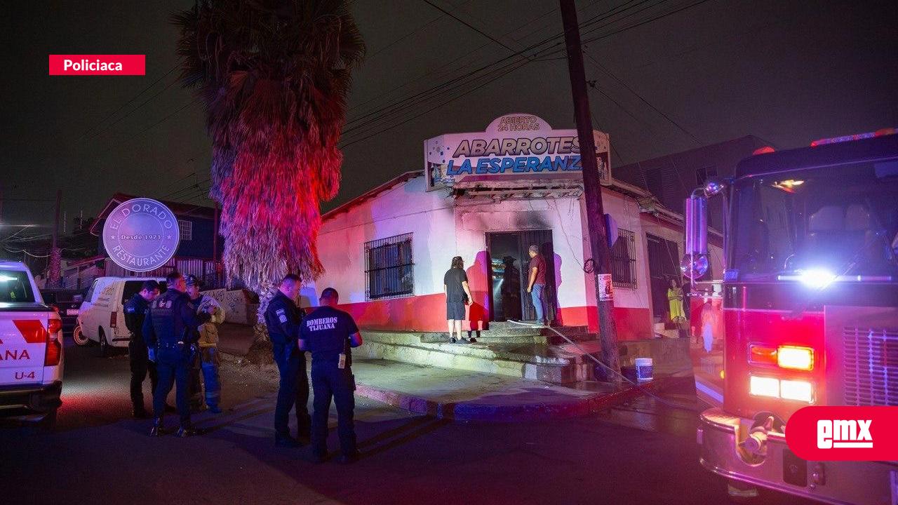 EMX-Conato-de-incendio-en-una-tienda-de-abarrotes-de-la-colonia-Francisco-Villa