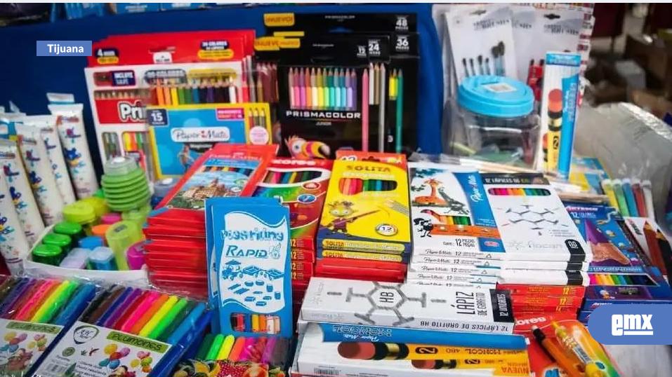 EMX-Falta-de-dinero-de-padres-de-familia-frena-compras-escolares-en-Tijuana