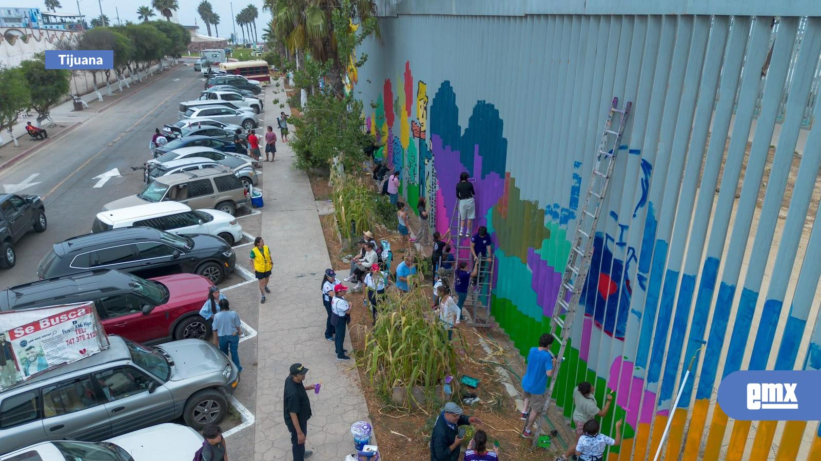 EMX-Pintan-mural-en-la-frontera-para-visibilizar-la-crisis-de-personas-desaparecidas