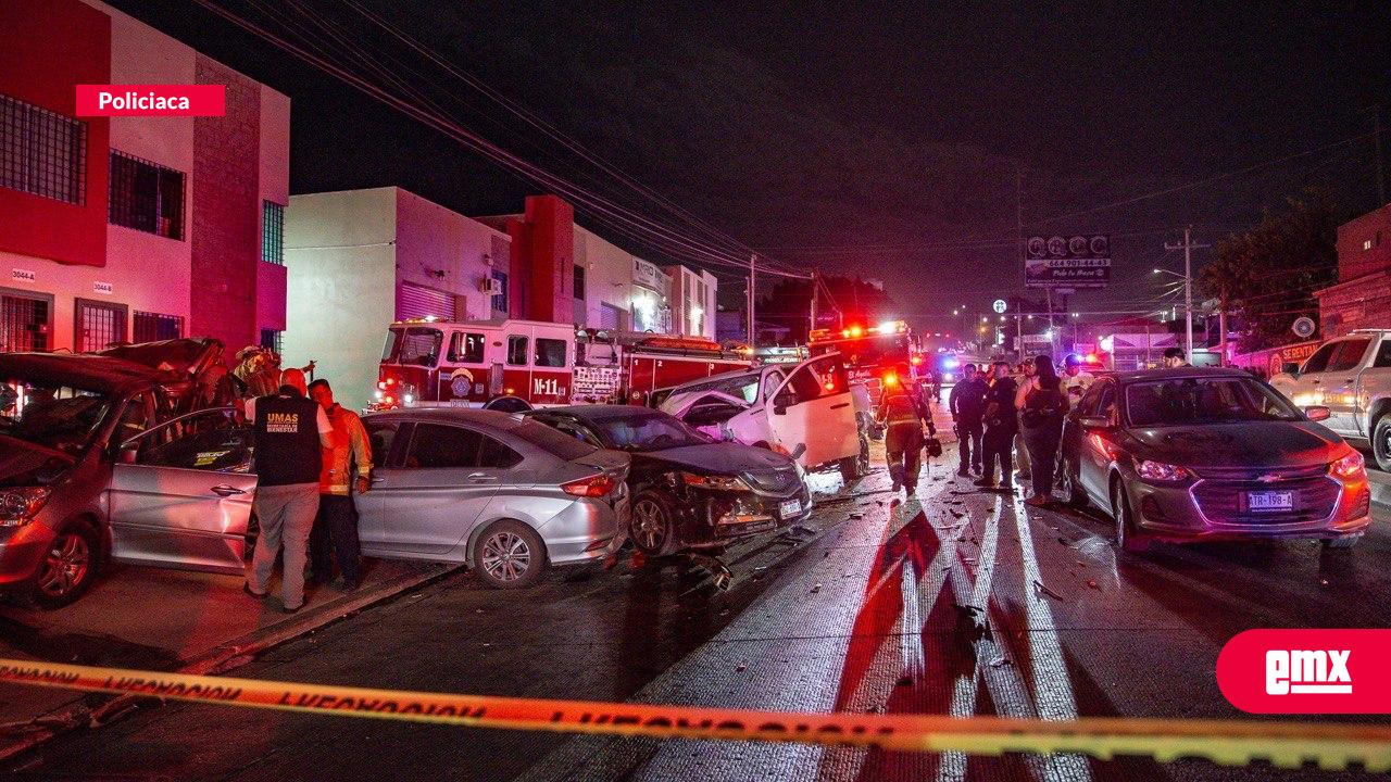 EMX-Mujer-muere-y-siete-vehículos-quedan-involucrados-en-fuerte-accidente