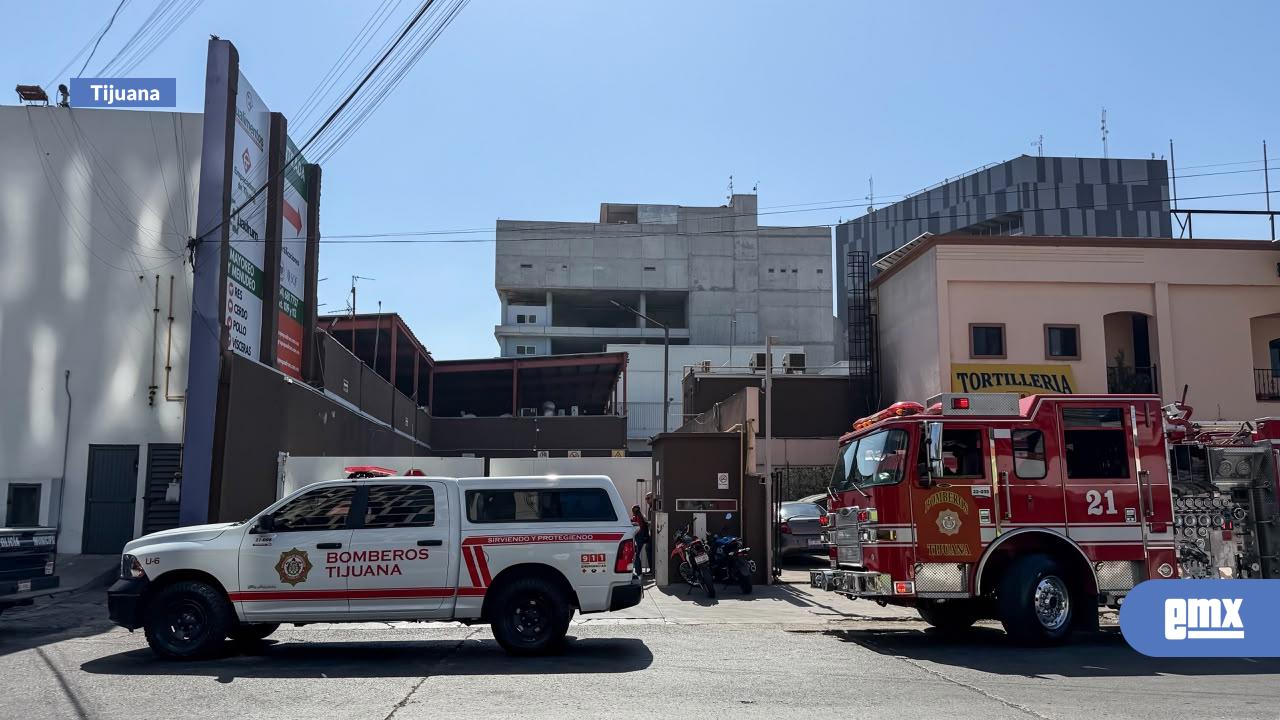 EMX-Trabajador-se-lesiona-la-pierna-con-un-cuchillo-dentro-de-empresa-en-la-colonia-Marrón