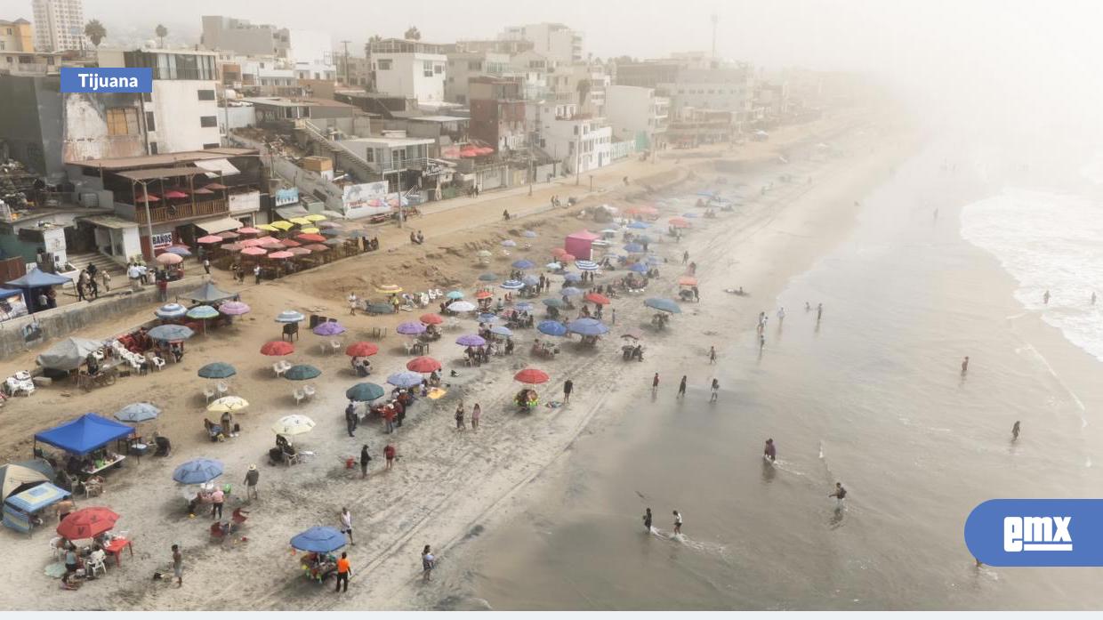 EMX-Aprovechan-familias-el-último-fin-de-semana-de-vacaciones-en-Playas-de-Tijuana