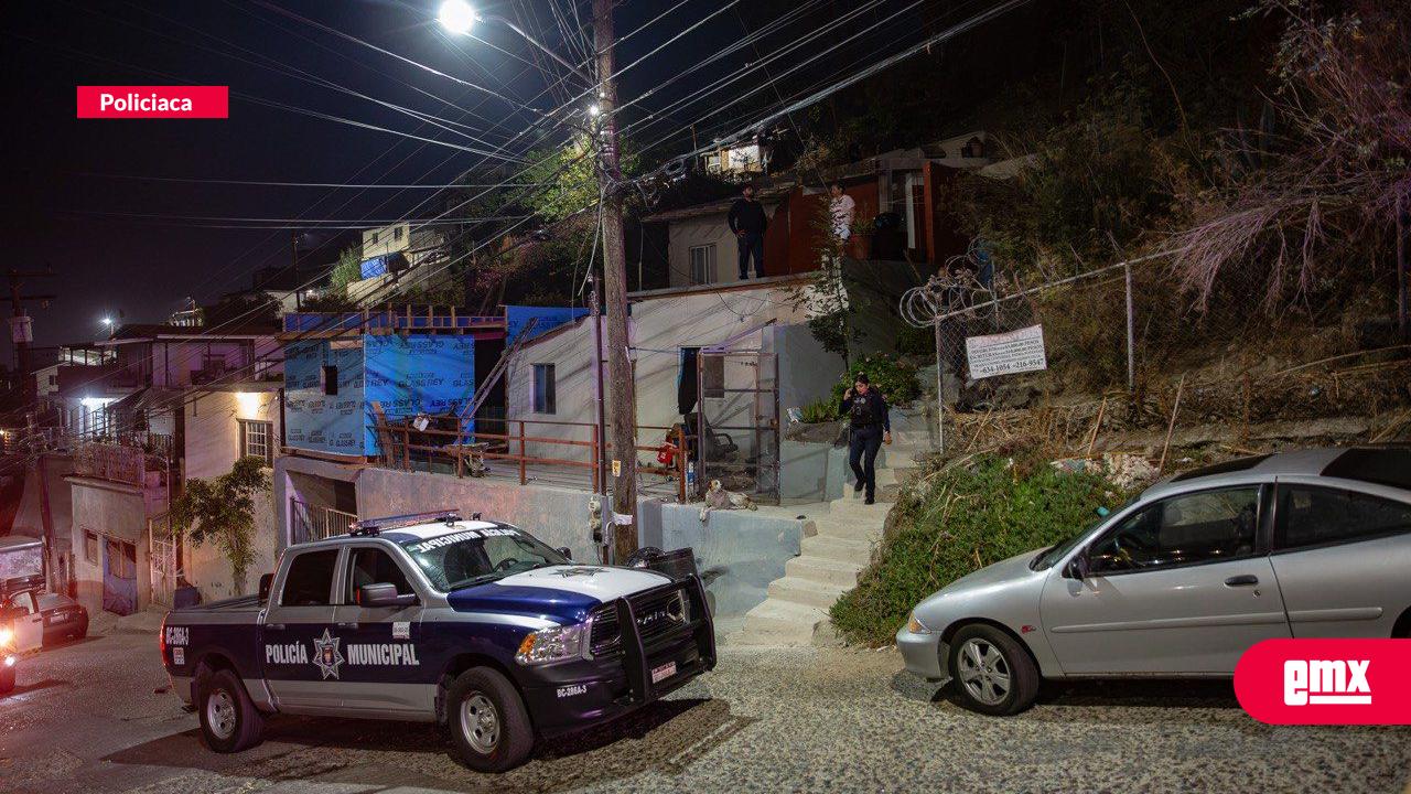 EMX-Mujer-muere-y-niño-de-4-años-resulta-herido-tras-ataque-armado-en-colonia-Guadalajara