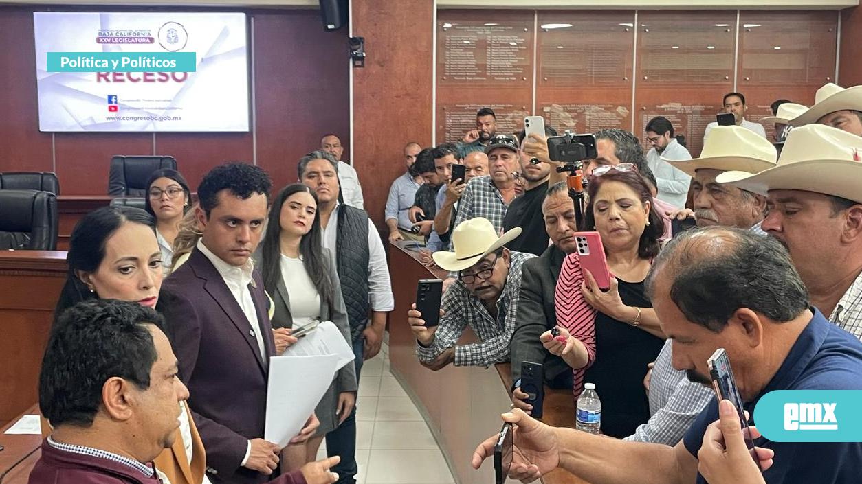 EMX-Eligio-Valencia-López-Congreso,-lugar-para-escuchar-y-resolver-los-problemas-de-los-ciudadanos
