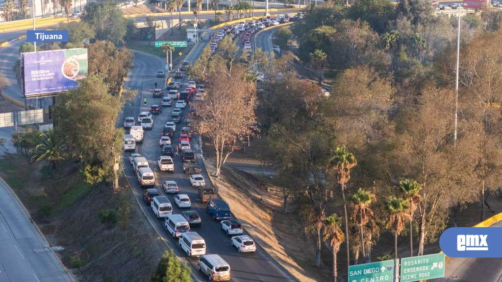 EMX-Cruce-vehicular-en-la-garita-de-San-Ysidro-la-mañana-de-este-jueves-3-de-septiembre