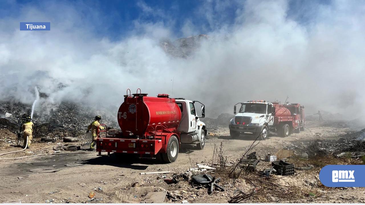 EMX-Nuevamente-arde-basurero-clandestino-en-el-Cañón-de-las-Carretas