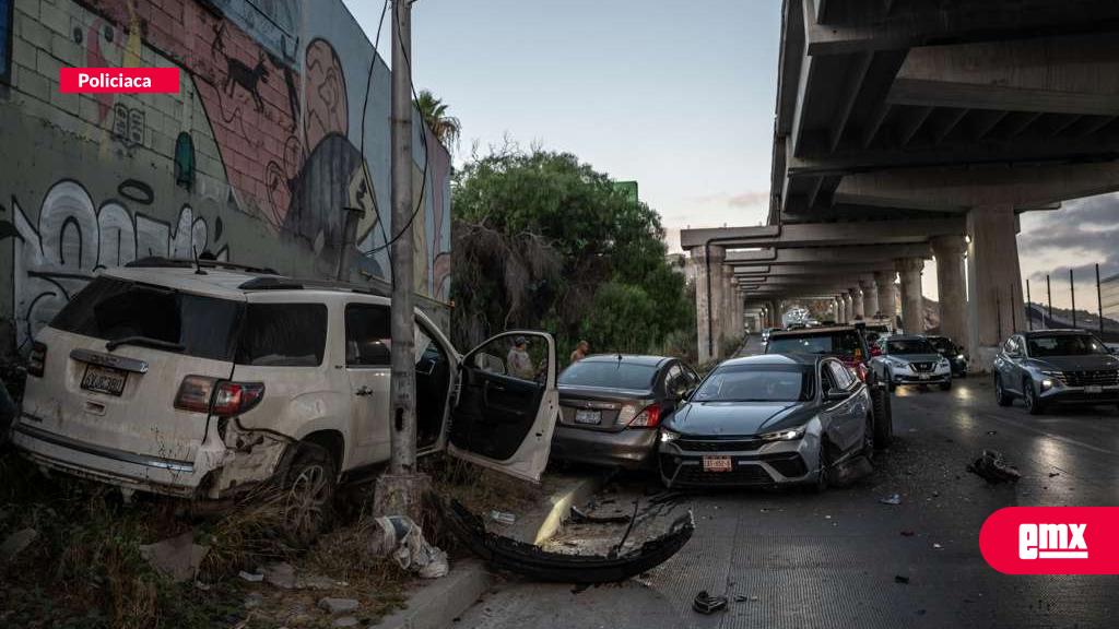 EMX-Accidente múltiple en avenida Internacional; 4 vehículos involucrados 