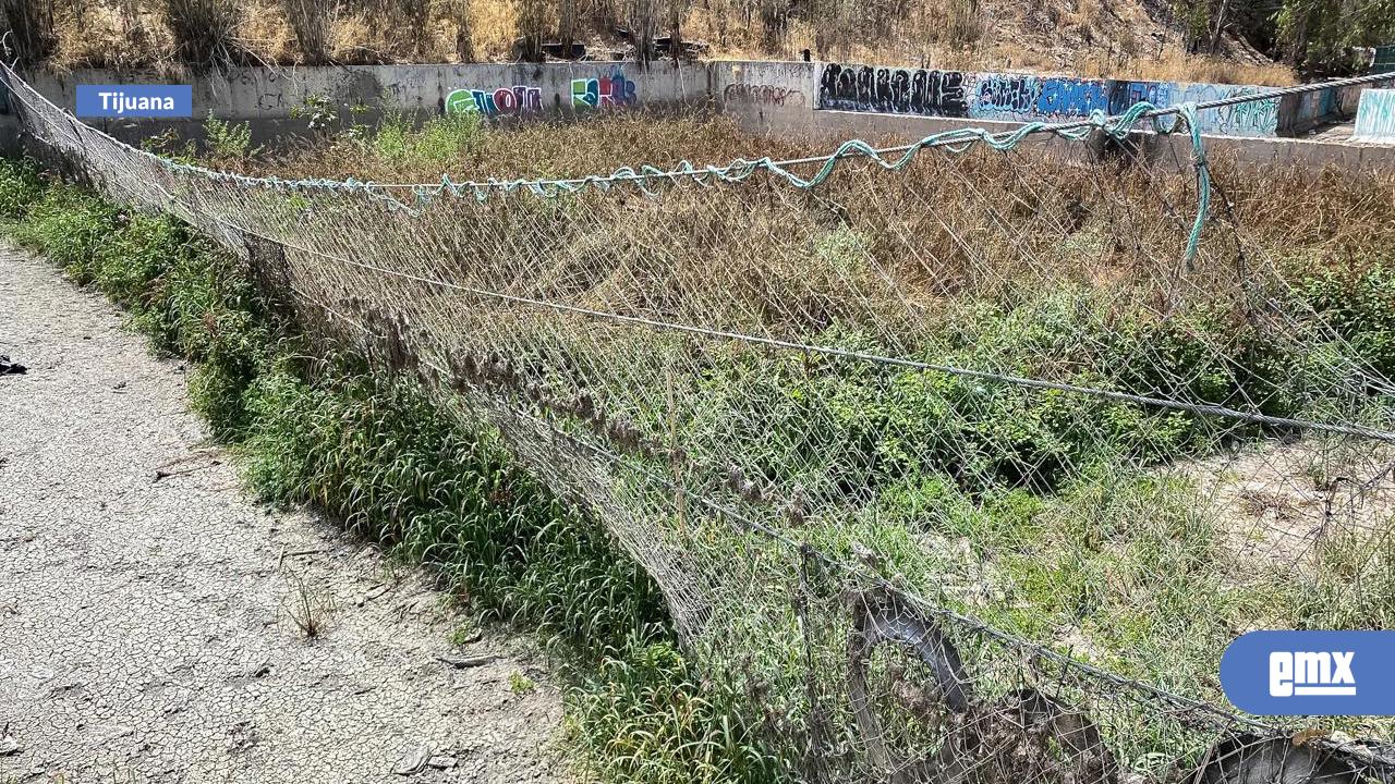 EMX-Vecino de la colonia Chihuahua alerta por basura y malos olores en desarenador