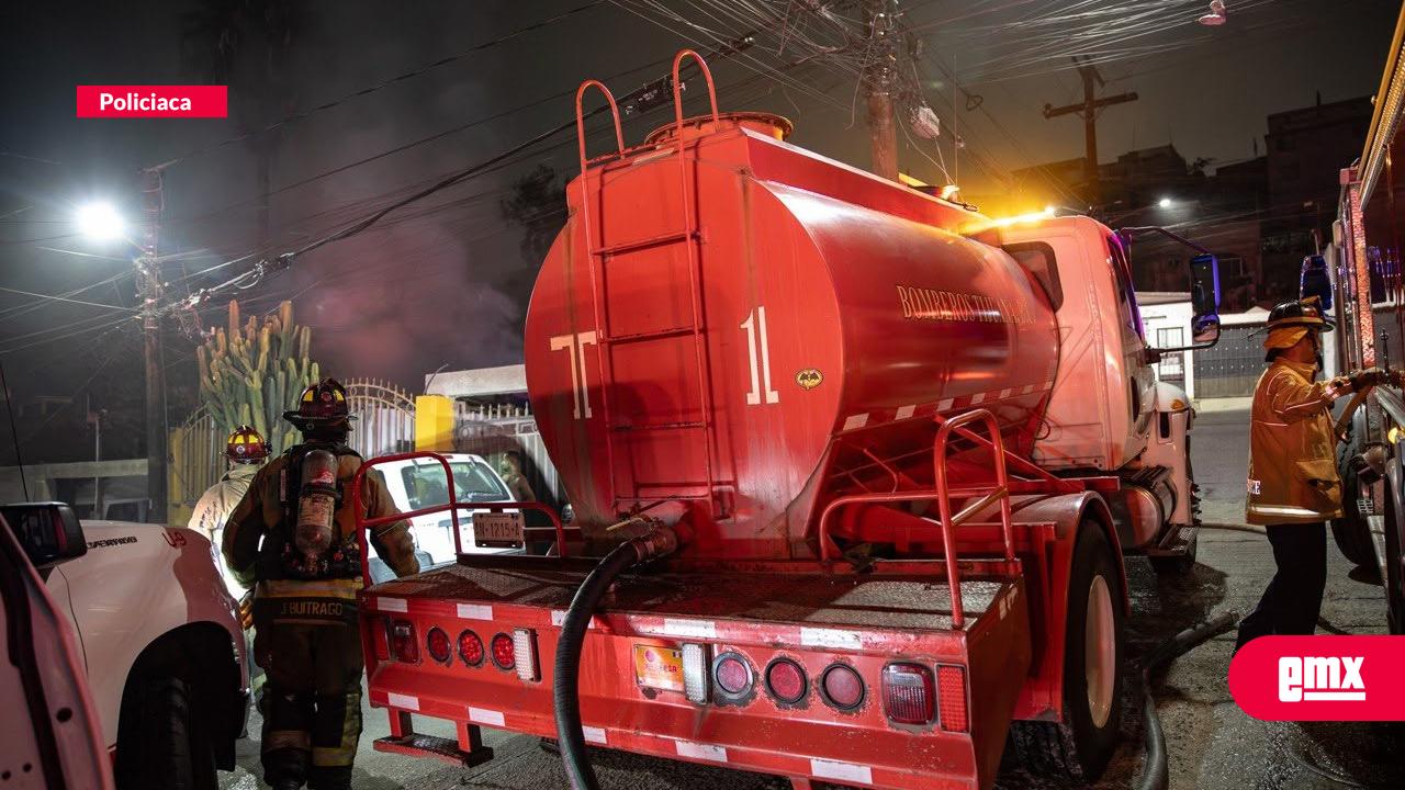 EMX-Incendio-causa-daños-en-vivienda-de-Lomas-Taurinas