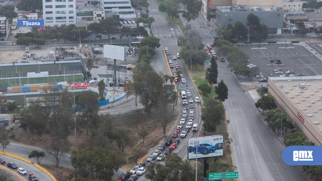 EMX-Así-se-encuentra-el-cruce-vehicular-en-la-garita-de-San-Ysidro-la-mañana-de-este-lunes-14-de-septiembre