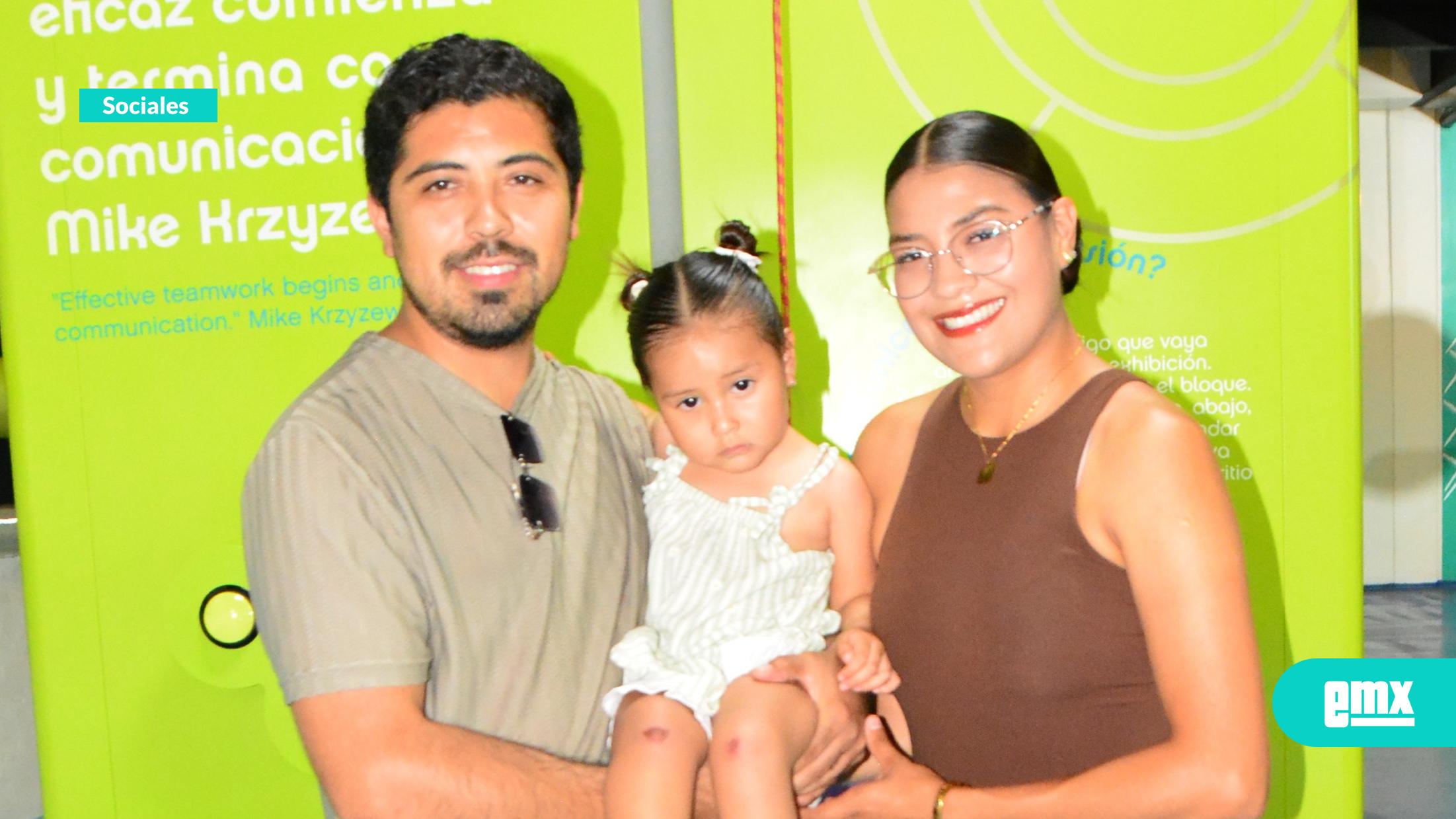EMX-Familias-tijuanenses-disfrutan-salas-temáticas-de-El-Trompo