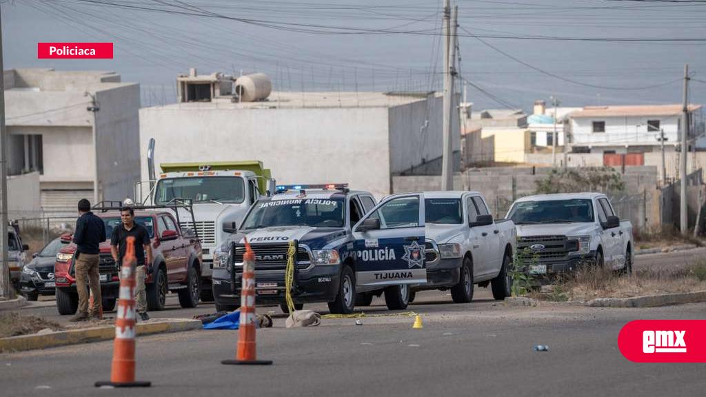 EMX-Muere-motociclista-tras-choque-contra-revolvedora-en-Vista-Al-Mar