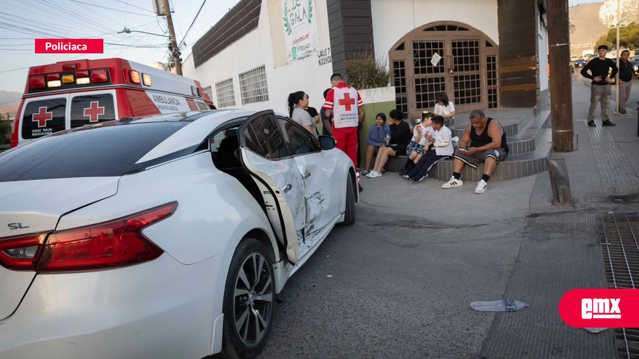 EMX-Choque vehicular en Colas Del matamoros; un taxi de ruta involucrado 