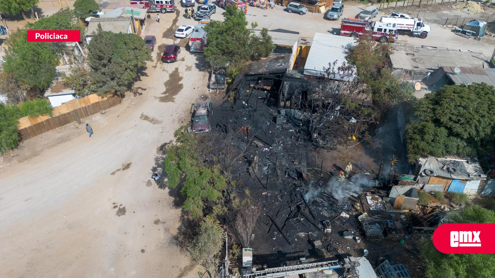 EMX-Incendio-consume-bodega-de-florería--en-Valle-Redondo