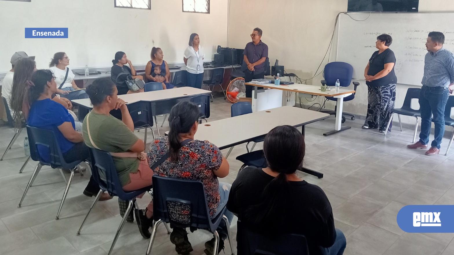 EMX-Atienden-necesidades-pedagógicas-y-de-infraestructura-en-telesecundaria-4-de-la-Misión-de-Ensenada
