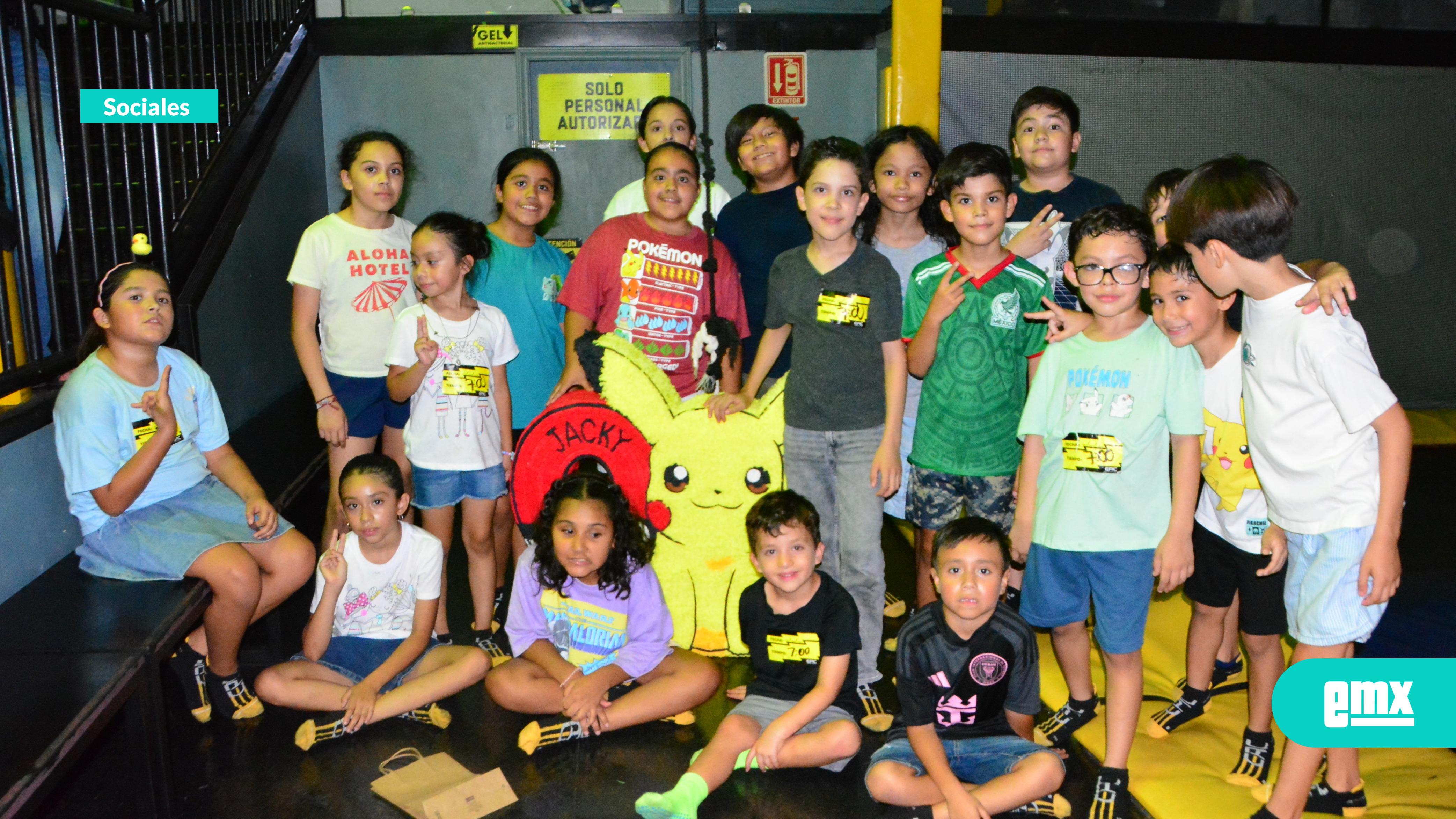 EMX-Jacky-Padilla-celebra-sus-9-Años-con-fiesta-Pokémon