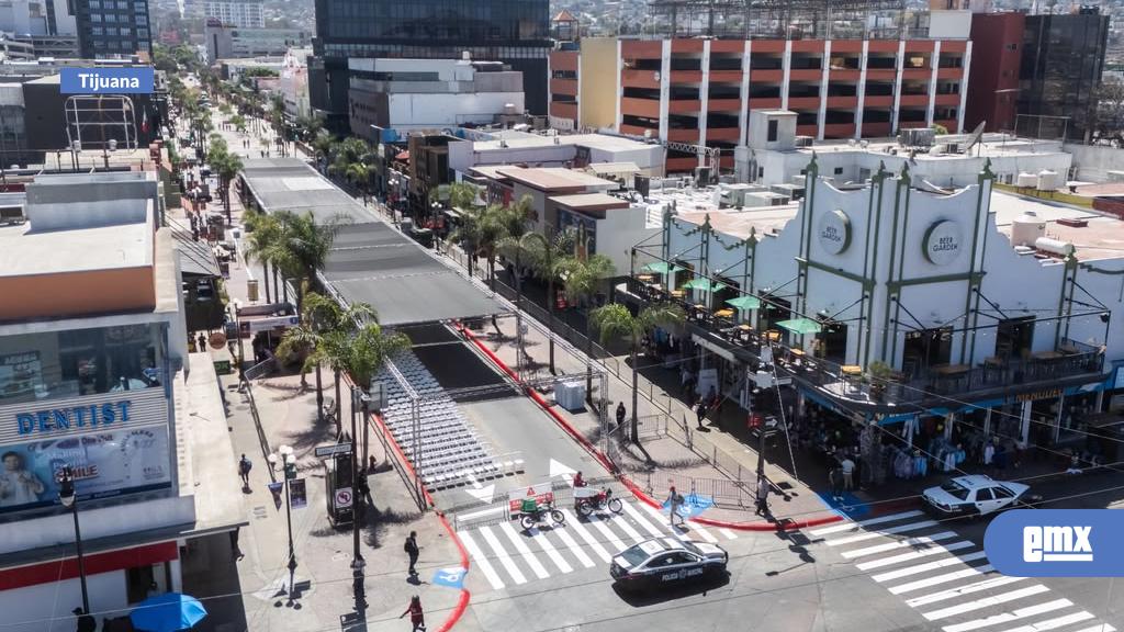 EMX-Avenida-Revolución-se-prepara-para-recibir-a-la-presidenta-Claudia-Sheinbaum