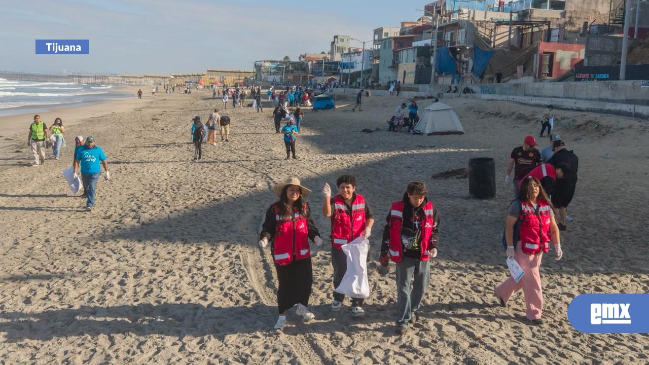EMX-Se-suman-cientos-personas-a-jornada-ambiental-en-Playas-de-Tijuana