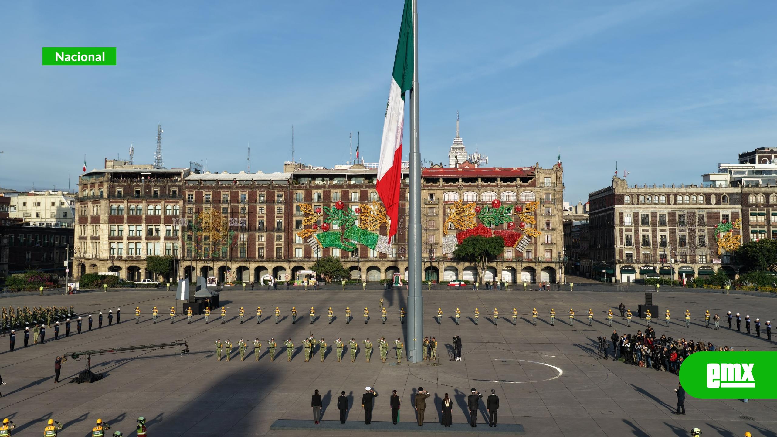 EMX-“Los-recordamos-con-el-corazón”:-presidenta-Claudia-Sheinbaum-encabeza-izamiento-de-bandera-a-media-asta-en-memoria-de-las-víctimas-de-los-sismos-de-1985-y-2017
