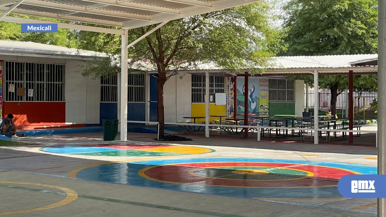 EMX-Protestan-padres-de-familia-por-falta-de-maestras-en-jardín-de-niños