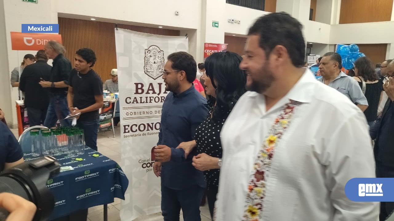 EMX-Acuden-500-solicitantes-a-la-feria-del-empleo-CANACO