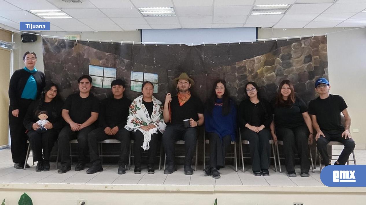 EMX-Conmemoran-en-Tijuana-a-los-43-normalistas-de-Ayotzinapa-con-puesta-en-escena