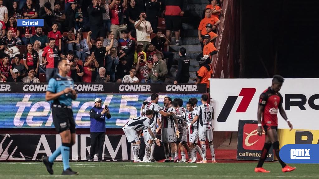 EMX-Xolos-cae-ante-Atlas-en-el-Estadio-Caliente